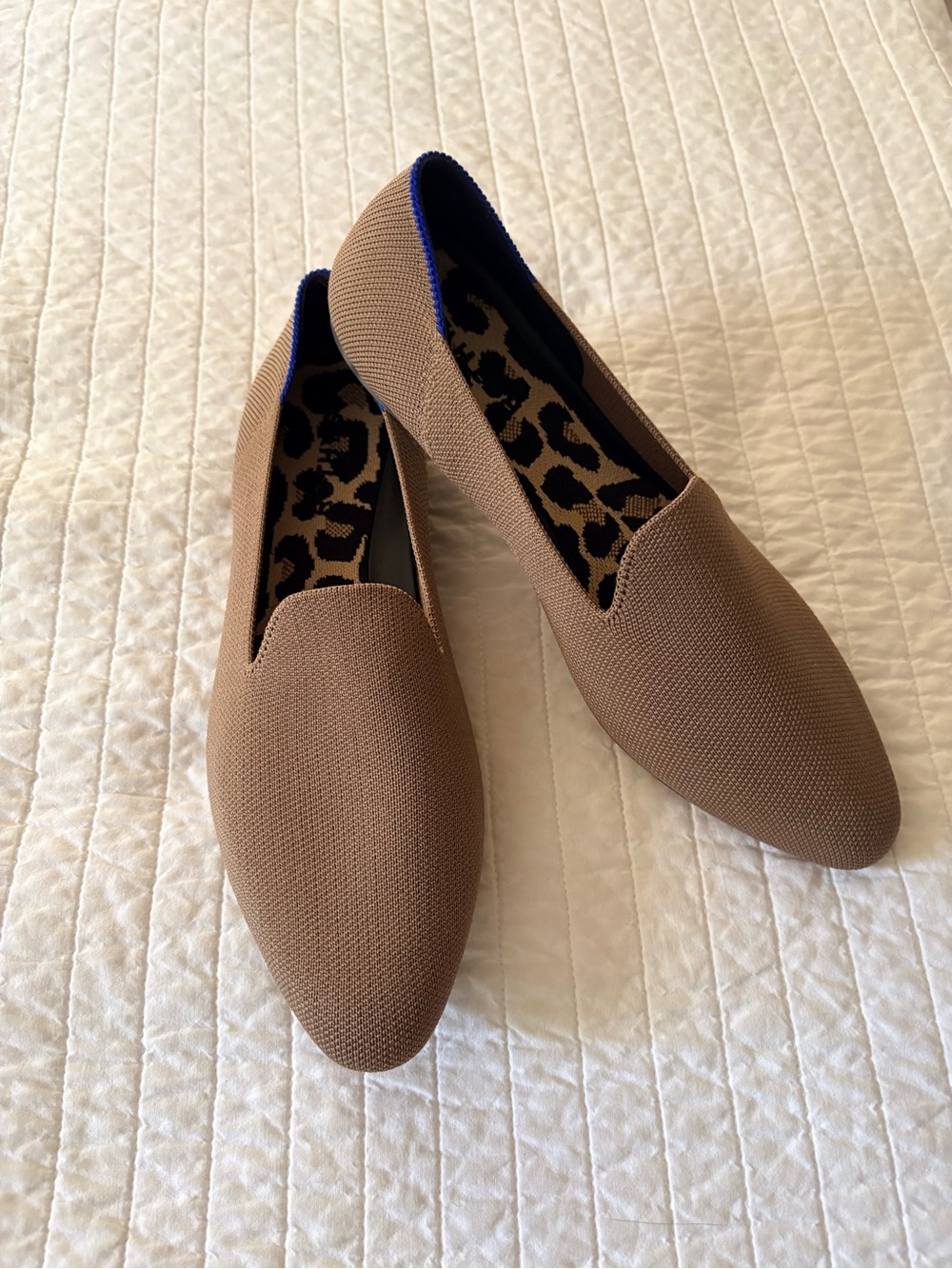 Rothy's The Loafer Womens Beige Classic Slip On Ballet Flats Shoes Size 10 NWOB